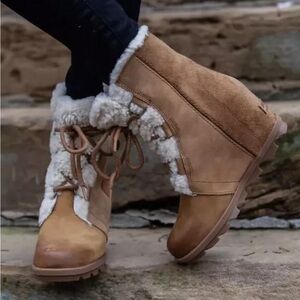 SOREL Camel Leather Faux Fur Trim Lace-Up Boots, 8.5
